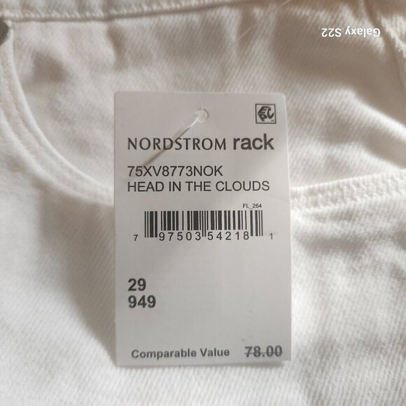 Blank NYC "Head in the Clouds" White Jean shorts. NWT. Size: Various - Picture 13 of 13